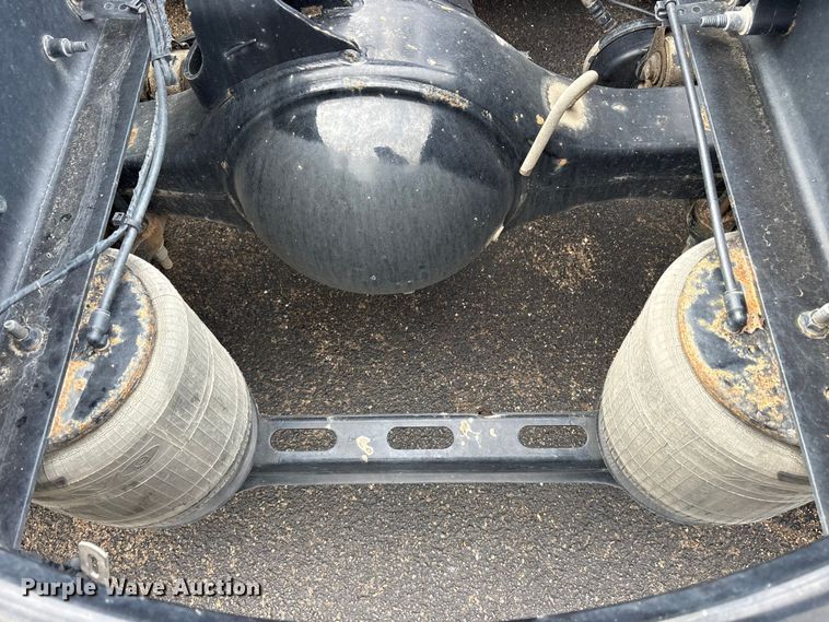 image for item ET7066 2020 Volvo VN semi truck