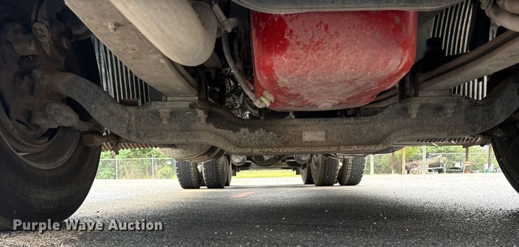 image for item ET7067 2020 Volvo Truck VN semi truck