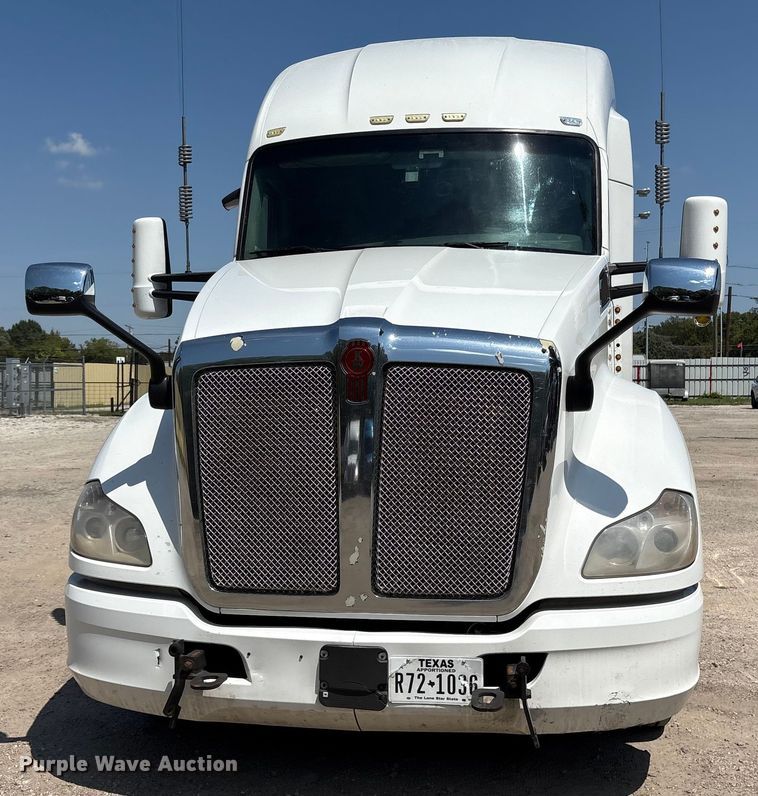 CAMIóN CAMAROTE 2019 KENWORTH