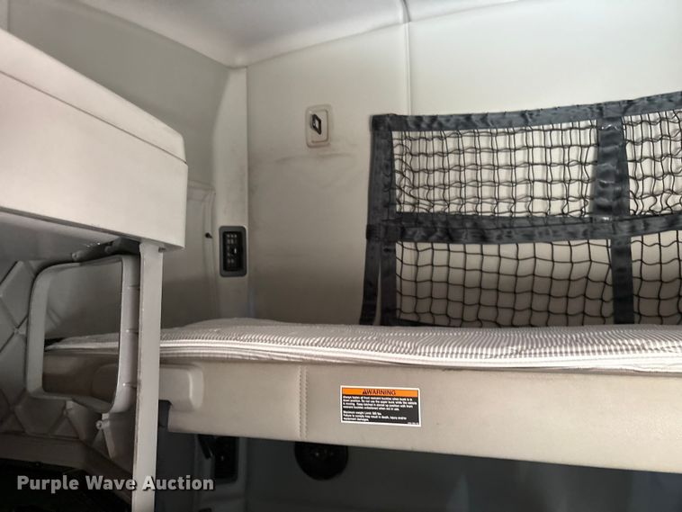 image for item ET7072 2019 Kenworth T680 semi truck