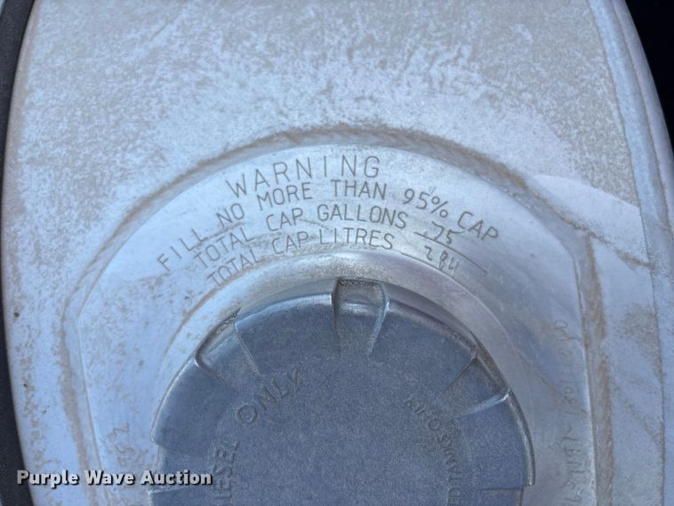 image for item ET8535 2015 Kenworth T370 truck cab and chassis