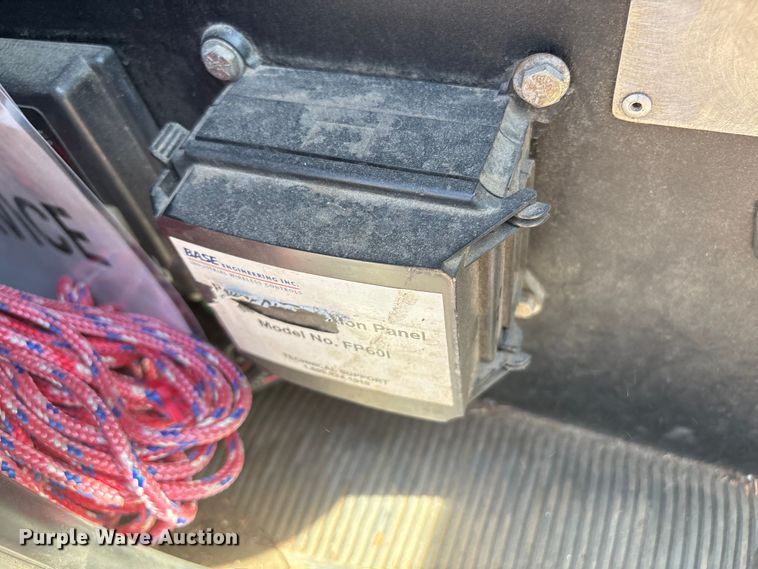 image for item ET8535 2015 Kenworth T370 truck cab and chassis