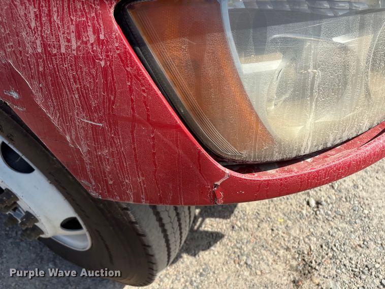 image for item ET8535 2015 Kenworth T370 truck cab and chassis