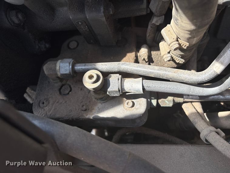 image for item ET8535 2015 Kenworth T370 truck cab and chassis