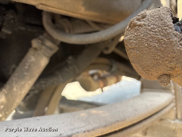 image for item ET8535 2015 Kenworth T370 truck cab and chassis