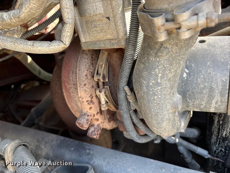 image for item ET8535 2015 Kenworth T370 truck cab and chassis