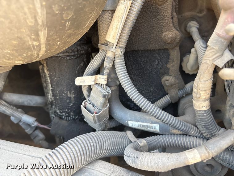 image for item ET8535 2015 Kenworth T370 truck cab and chassis