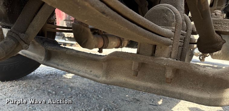 image for item ET8535 2015 Kenworth T370 truck cab and chassis