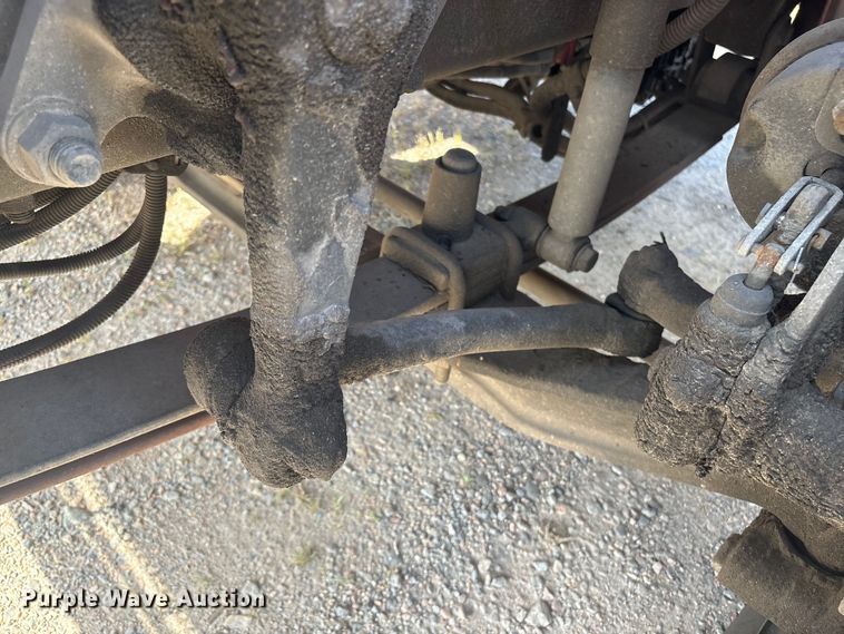 image for item ET8536 2015 Freightliner M2 truck cab and chassis