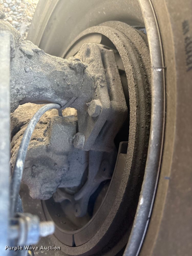 image for item ET8536 2015 Freightliner M2 truck cab and chassis