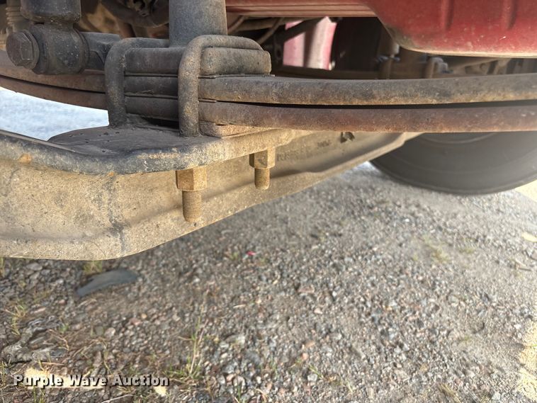 image for item ET8536 2015 Freightliner M2 truck cab and chassis