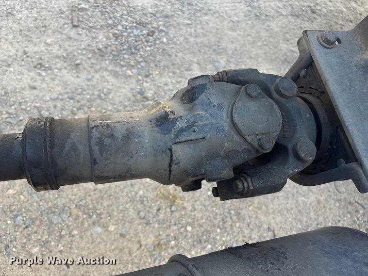 image for item ET8536 2015 Freightliner M2 truck cab and chassis