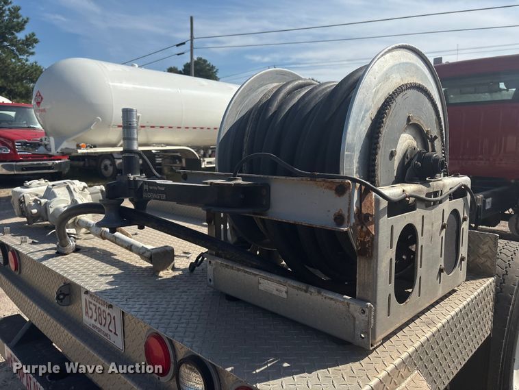 image for item ET8536 2015 Freightliner M2 truck cab and chassis