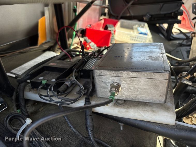 image for item ET8536 2015 Freightliner M2 truck cab and chassis