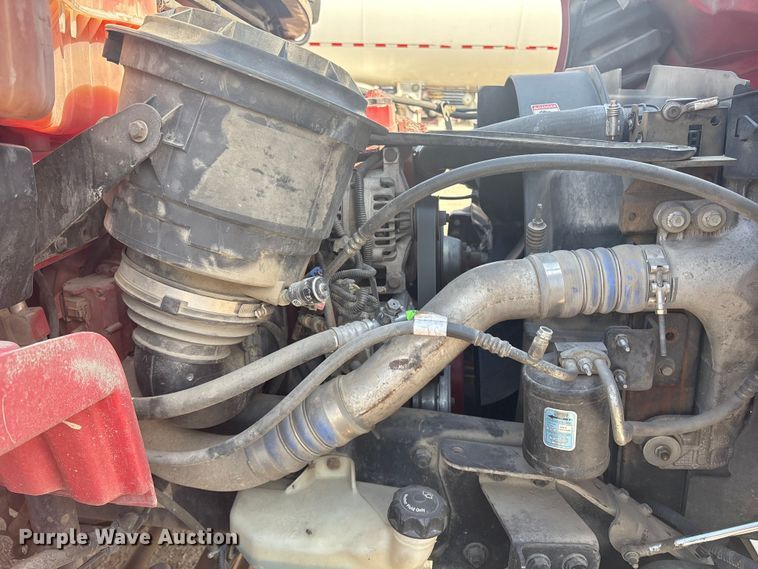 image for item ET8536 2015 Freightliner M2 truck cab and chassis