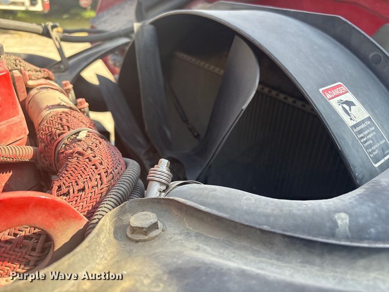 image for item ET8536 2015 Freightliner M2 truck cab and chassis