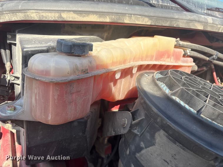 image for item ET8536 2015 Freightliner M2 truck cab and chassis