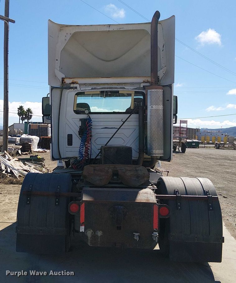 image for item EU2511 2011 International 8600 SBA semi truck