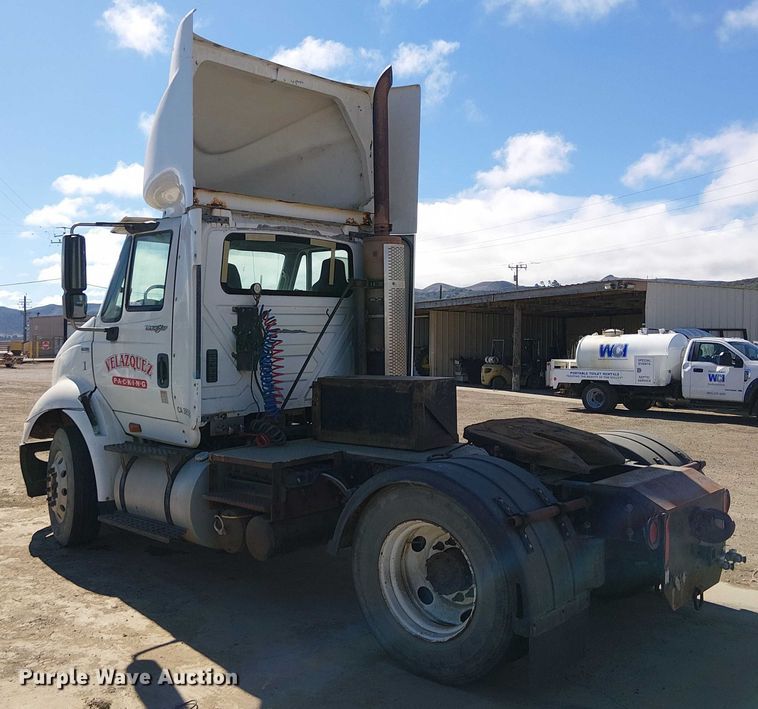 image for item EU2511 2011 International 8600 SBA semi truck