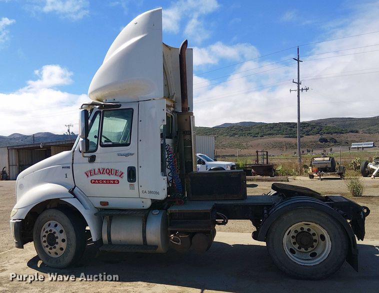 image for item EU2511 2011 International 8600 SBA semi truck