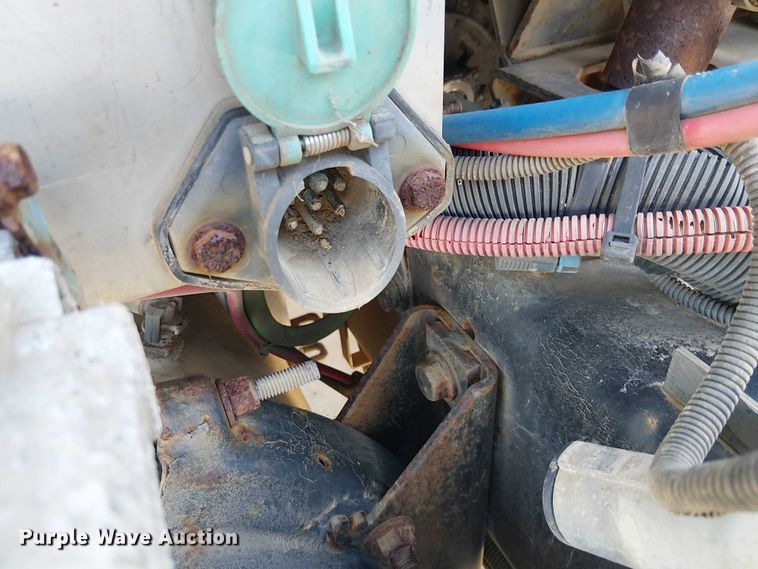 image for item EU2511 2011 International 8600 SBA semi truck