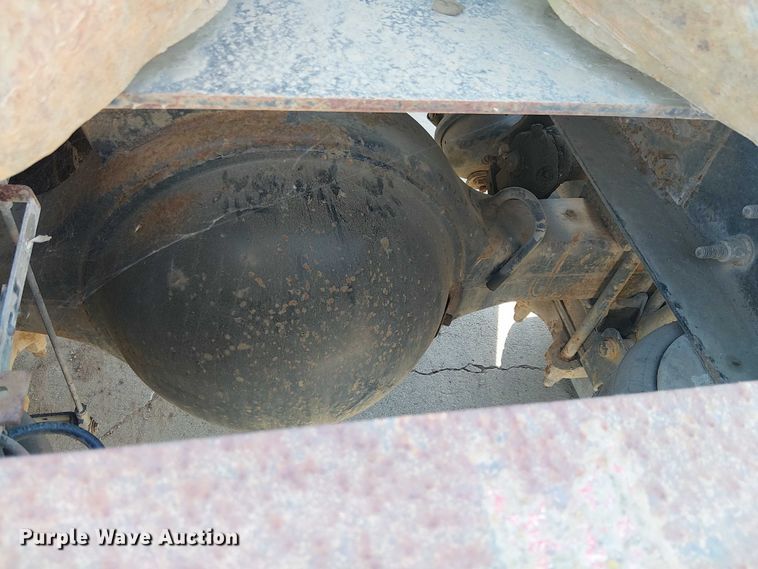 image for item EU2511 2011 International 8600 SBA semi truck