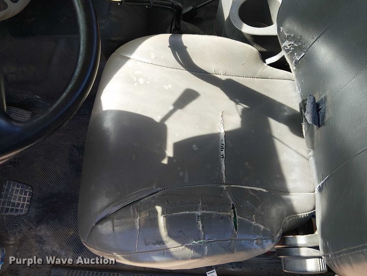 image for item EU2511 2011 International 8600 SBA semi truck