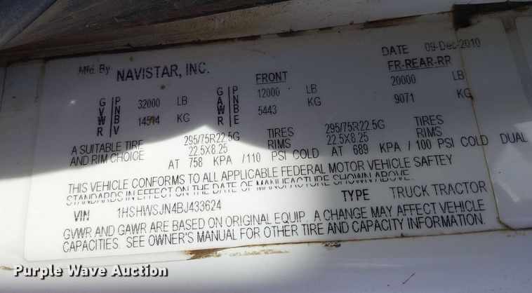 image for item EU2511 2011 International 8600 SBA semi truck