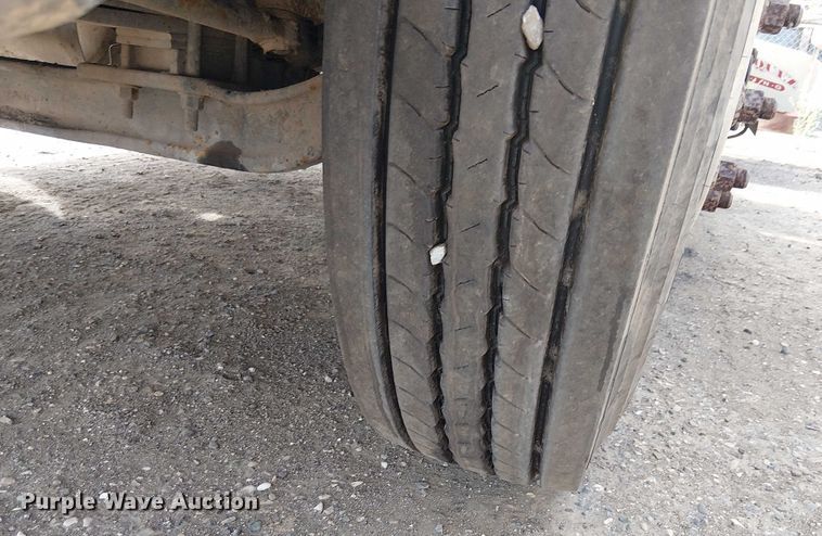 image for item EU2512 2013 International 8600 SBA semi truck