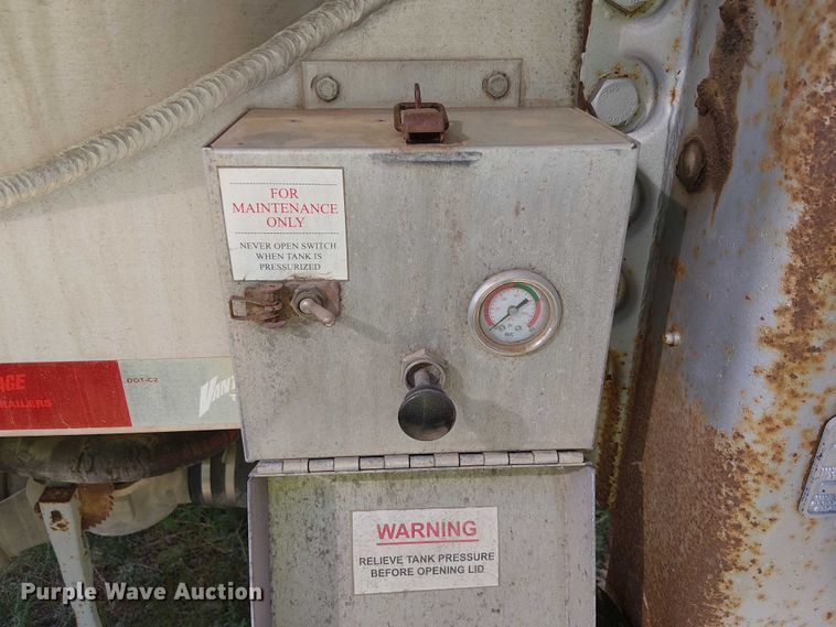 image for item EU2531 2014 Vantage Trailers pneumatic dry bulk trailer