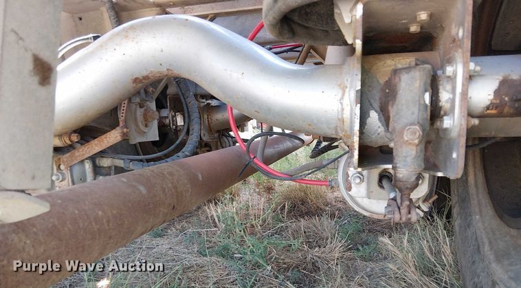 image for item EU2531 2014 Vantage Trailers pneumatic dry bulk trailer