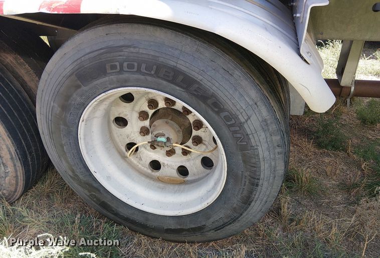 image for item EU2531 2014 Vantage Trailers pneumatic dry bulk trailer