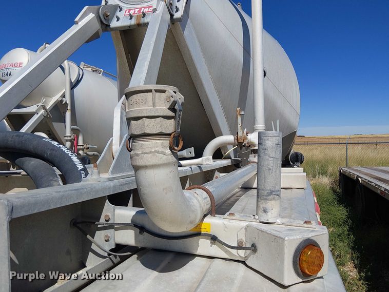 image for item EU2552 2013 LBT Inc HABHA2 pneumatic dry bulk trailer