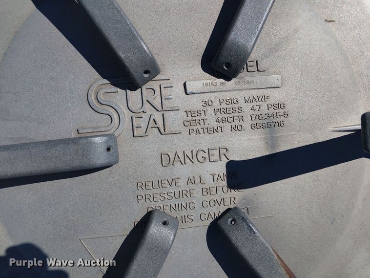 image for item EU2552 2013 LBT Inc HABHA2 pneumatic dry bulk trailer