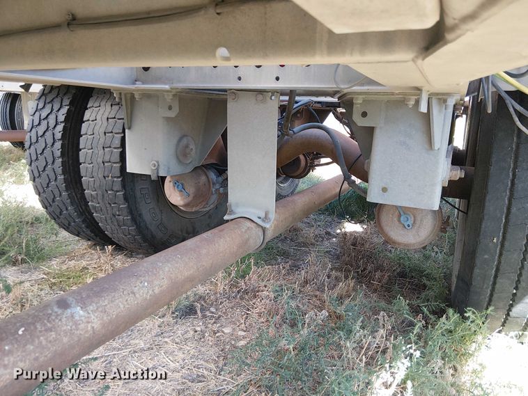 image for item EU2552 2013 LBT Inc HABHA2 pneumatic dry bulk trailer