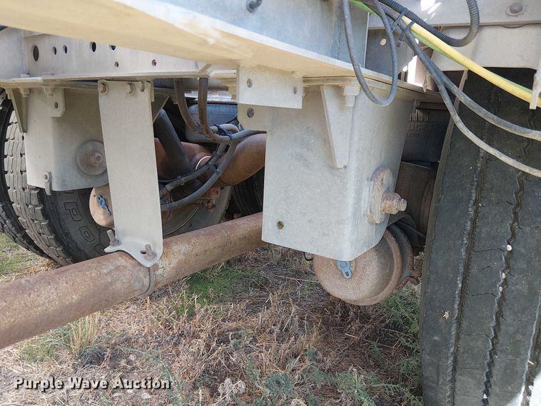 image for item EU2552 2013 LBT Inc HABHA2 pneumatic dry bulk trailer