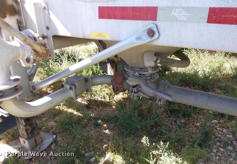 image for item EU2552 2013 LBT Inc HABHA2 pneumatic dry bulk trailer