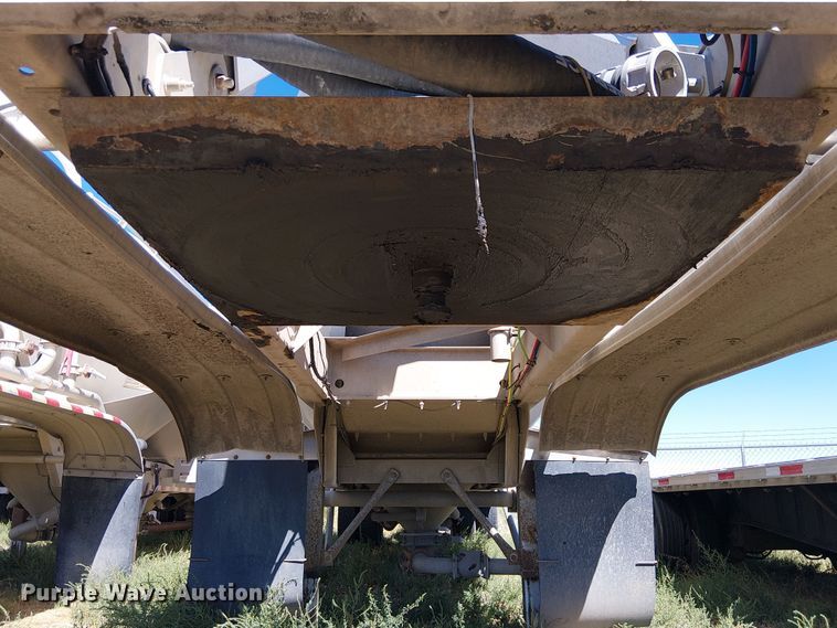 image for item EU2552 2013 LBT Inc HABHA2 pneumatic dry bulk trailer