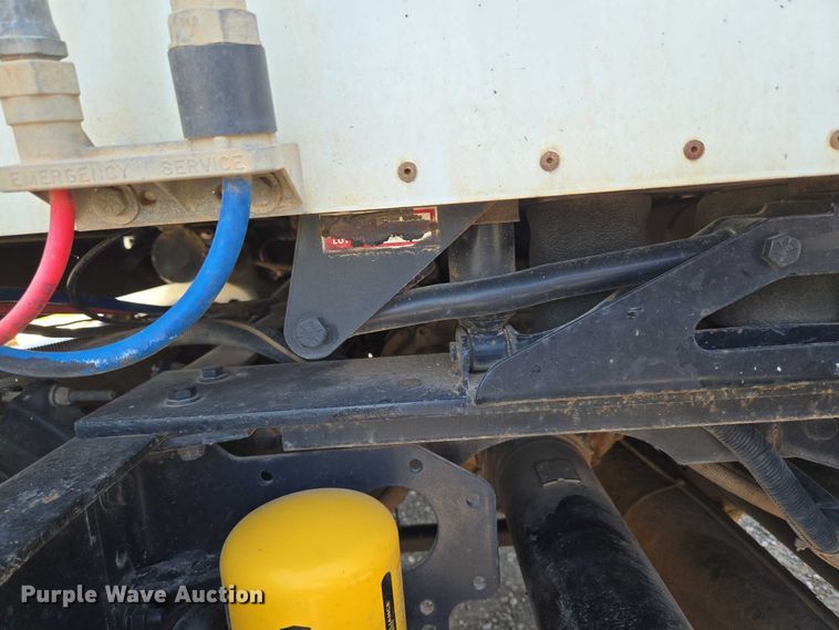 image for item EU3542 2007 International 9400i semi truck