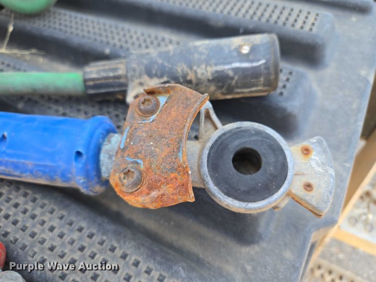 image for item EU3542 2007 International 9400i semi truck