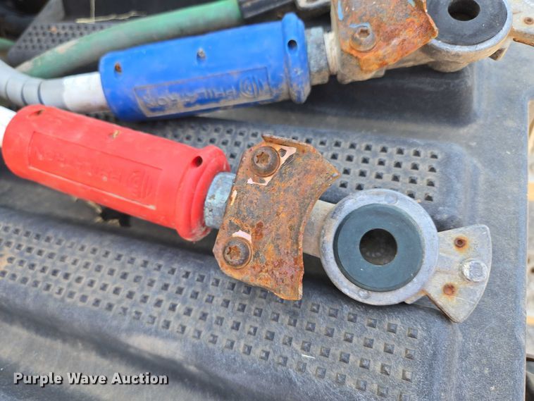 image for item EU3542 2007 International 9400i semi truck