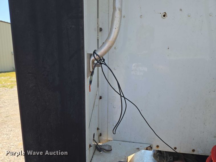 image for item EU3542 2007 International 9400i semi truck