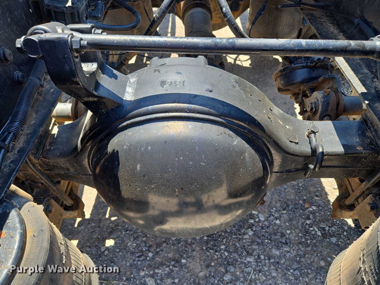 image for item EU3542 2007 International 9400i semi truck