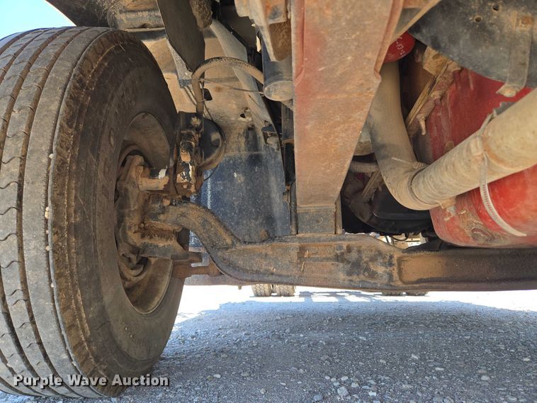 image for item EU3542 2007 International 9400i semi truck