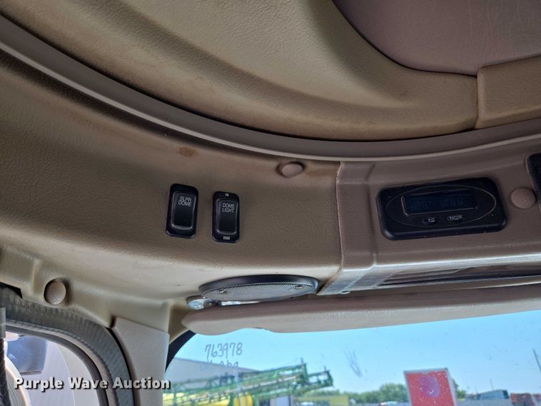 image for item EU3542 2007 International 9400i semi truck