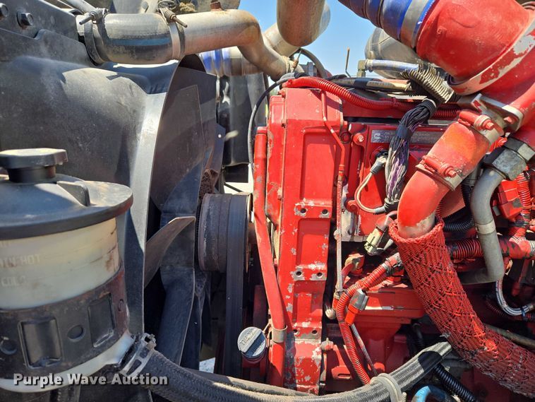 image for item EU3542 2007 International 9400i semi truck