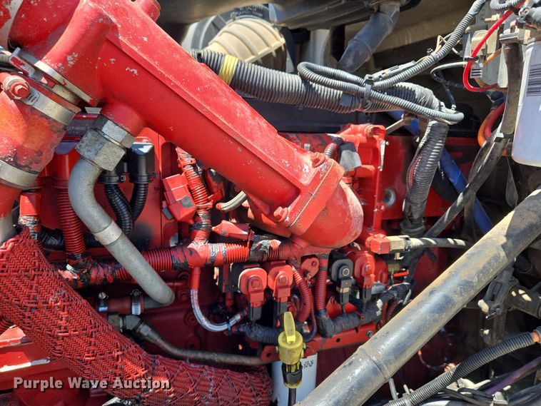 image for item EU3542 2007 International 9400i semi truck