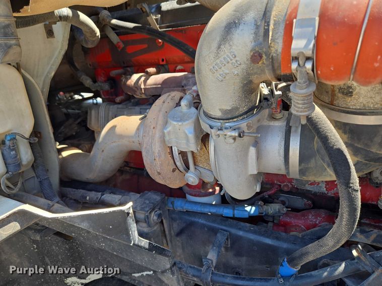 image for item EU3542 2007 International 9400i semi truck