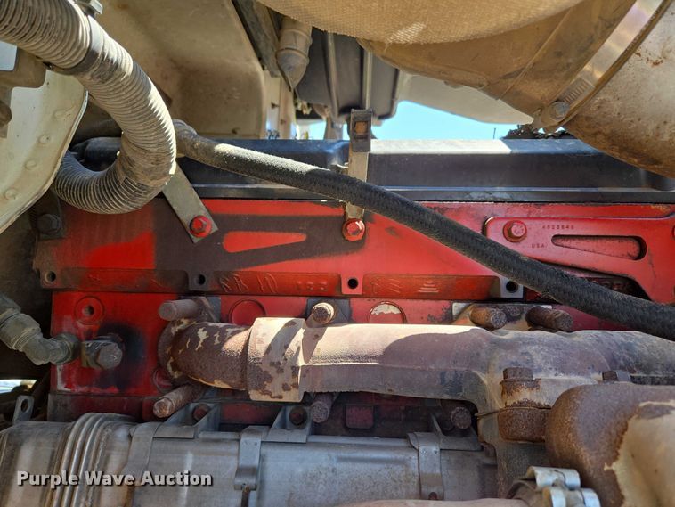 image for item EU3542 2007 International 9400i semi truck