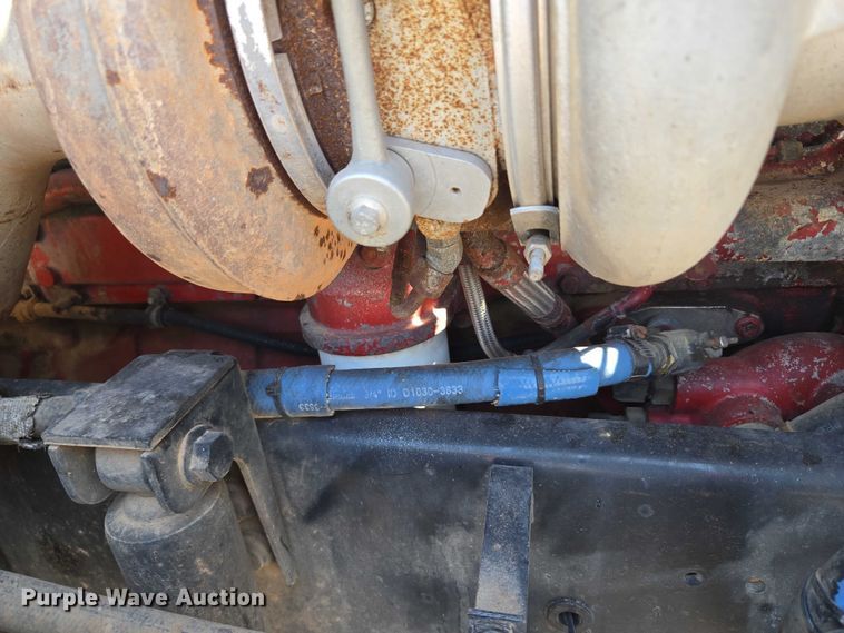 image for item EU3542 2007 International 9400i semi truck